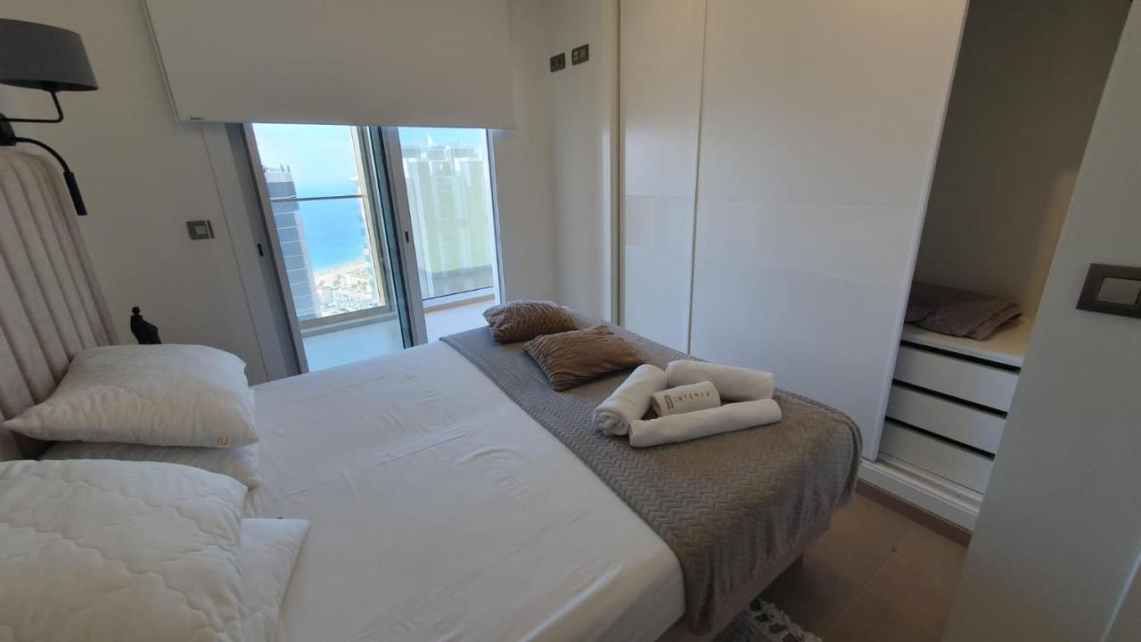 Sky Intempo Resort & Spa Benidorm Apartment Bagian luar foto